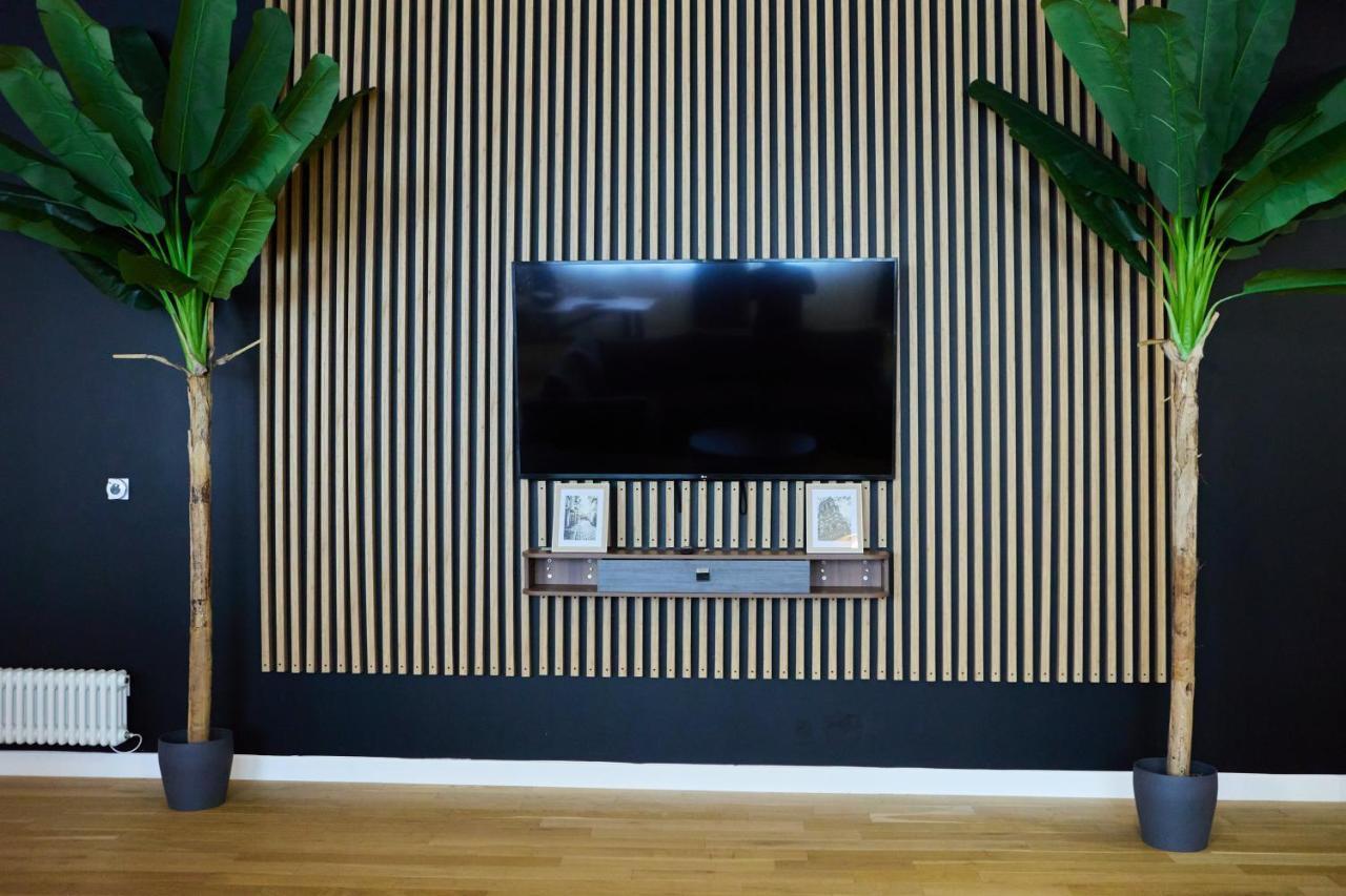 Loft Aux Portes De Paris - Parking Gratuit Bagnolet Bagian luar foto